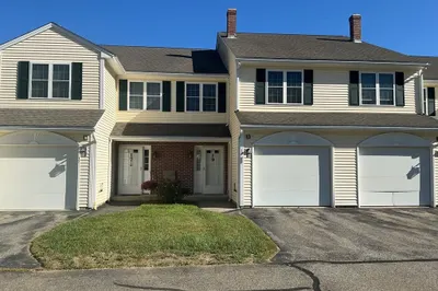 19 Village Way #19