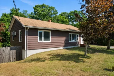 39 Norman Ave