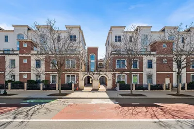 2440 Massachusetts Ave #23