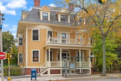 28 Highland Ave #3