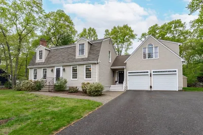 7 Longobardi Dr