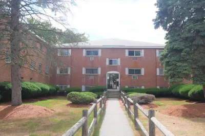 9 Glen Ave #20