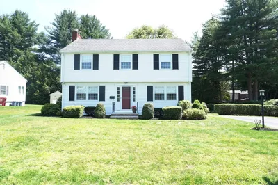 40 Miriam Ln 1