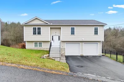 6 Valley View Dr