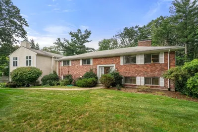 160 Country Way 1