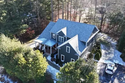 24 Berkeley Dr 1
