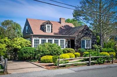 98 Clifton Avenue