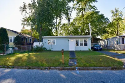34 Wallace St