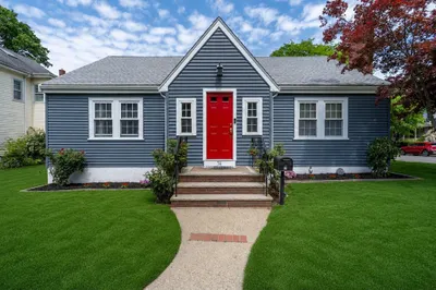 74 Highland St 1