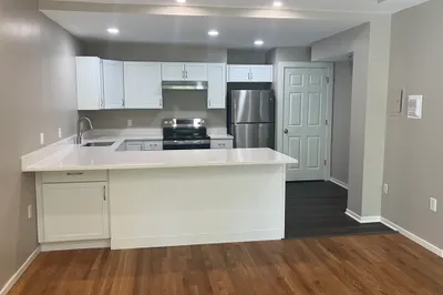 231 Coolidge Ave #401 1