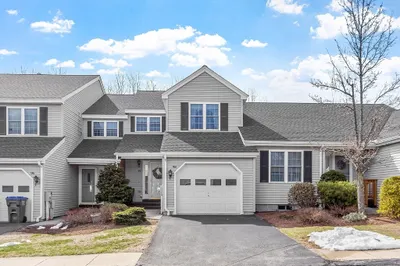 98 Caspian Way #98