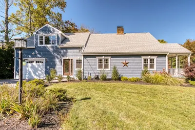 317 Chestnut Hill Rd 1