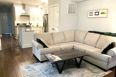 37 H Street #301