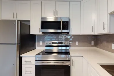 1105 Lexington St #6-11 1