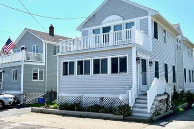 23 Gunrock Ave 1