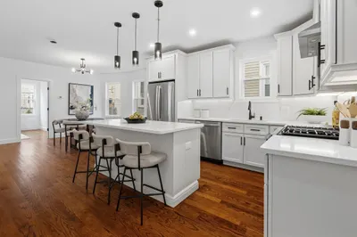 73 Romsey St #3