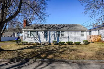 46 Lakevilla Ave 1