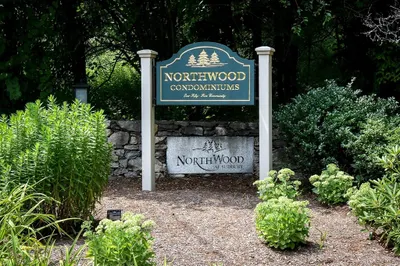 20 Northwood Dr #201 1