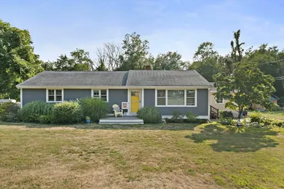 22 Clover Ln 1