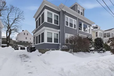 13 Roslyn Street #2 1