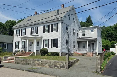 17 Albertina St #1R 1