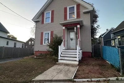 32 Clarendon Ave