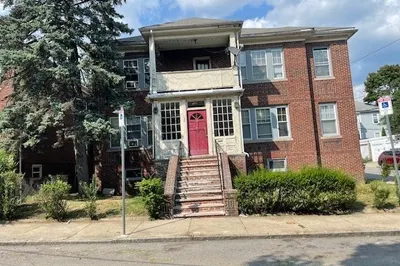 39 Pasadena Rd