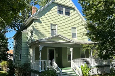 6 Isabella St