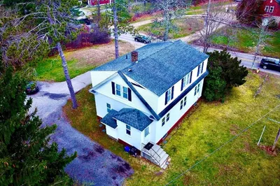 35 Bungay Rd