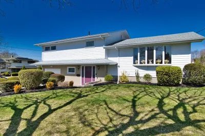 49 Templeton St 1