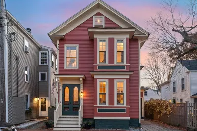 30 Temple St 1
