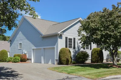 5 Village Ln #5 1