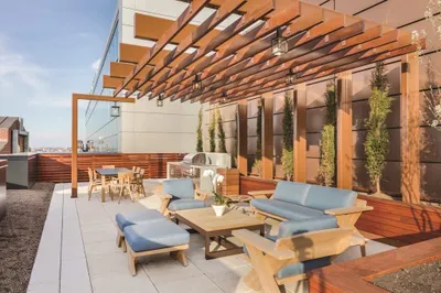 100 Lovejoy Wharf #5 N 1