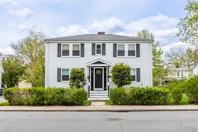33 Paragon Rd 1