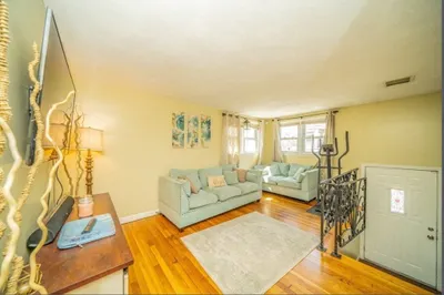 21 Weymouth Ave #2