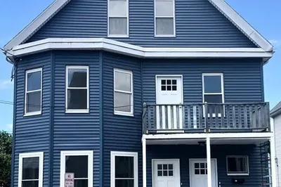 10-12 Wolcott Street #1 1