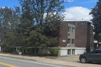 949 Main St #1