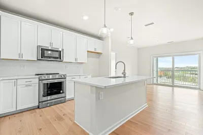 2 Stratton Drive #106 1