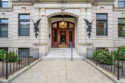 25 Peterborough St #11