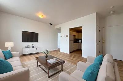6 S Washington Street #304 1