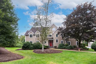 2 Fieldstone Ln 1