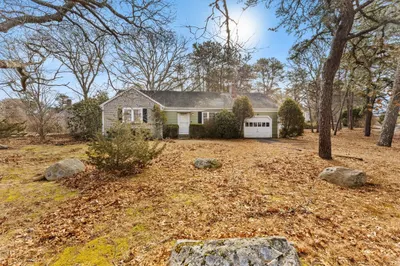 15 Hillside Dr