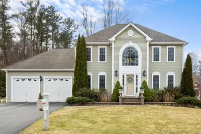 7 Marjorie Ln 1