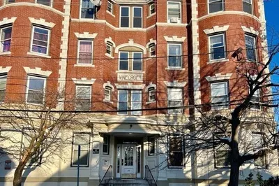 20 Huss Ct #401 1