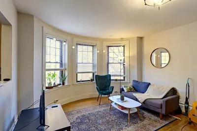 86 Saint Stephen Street #2