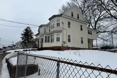 39 Moore