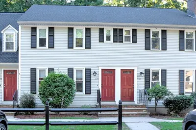 319 Wellman Ave #319