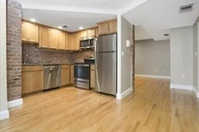 95 Gainsborough St #7 1