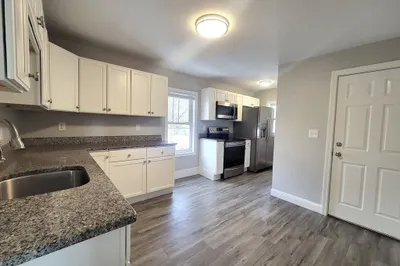 143 Porter St #2 1