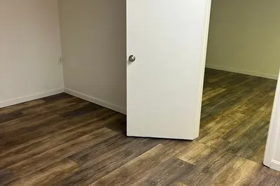 37 Crystal Ave #5